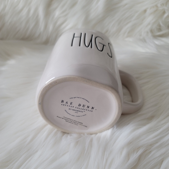 NEW Rae Dunn HUGS KISSES Double Sided Mug - Picture 3 of 7